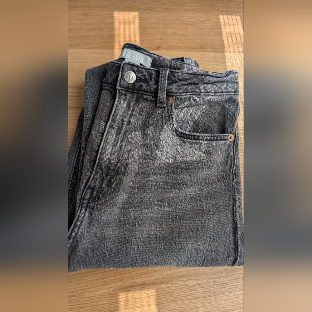 H&M- Mom jean